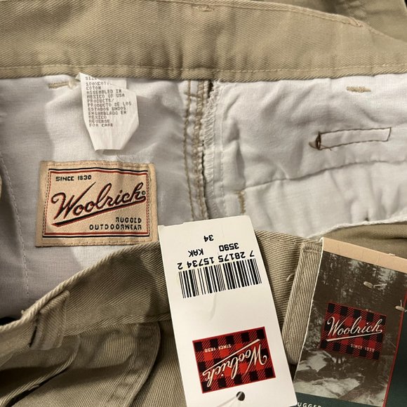Woolrich Men's Pleated Cotton Khaki Shorts - NWT - Picture 4 of 4